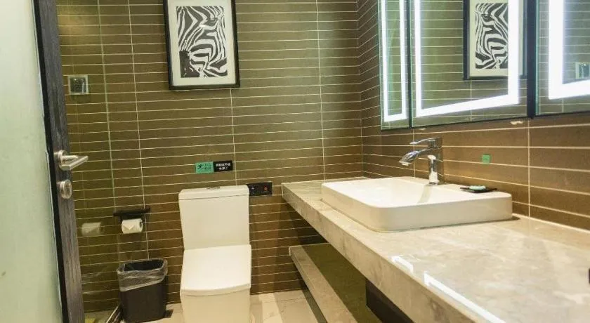 Xana Hotelle· Wulumuqi High Speed Railway Station Baonengcheng