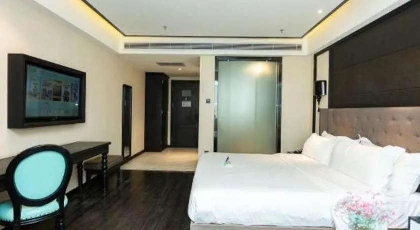 Bed in Xana Hotelle· Wulumuqi High Speed Railway Station Baonengcheng