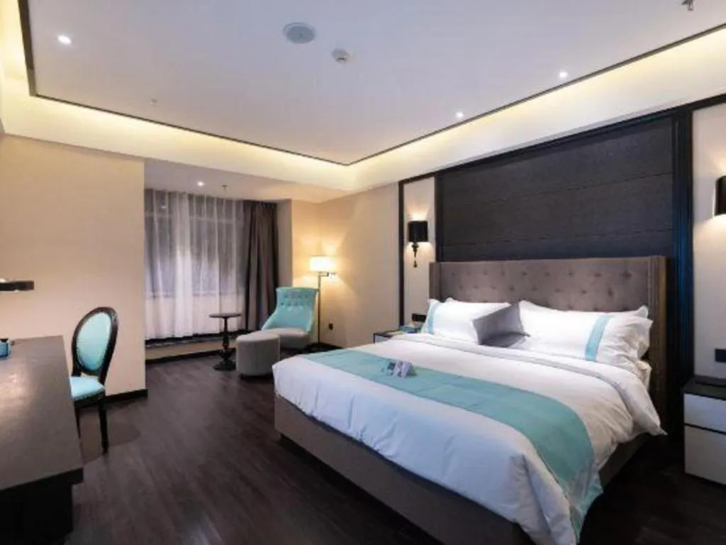 Bed in Xana Hotelle· Wulumuqi High Speed Railway Station Baonengcheng