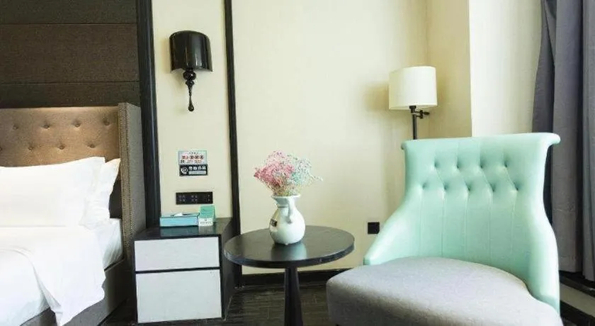 Bed in Xana Hotelle· Wulumuqi High Speed Railway Station Baonengcheng