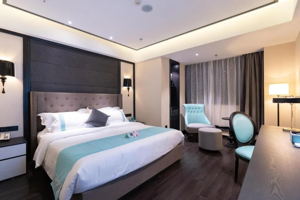 Bed in Xana Hotelle· Wulumuqi High Speed Railway Station Baonengcheng