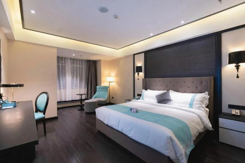 Bed in Xana Hotelle· Wulumuqi High Speed Railway Station Baonengcheng