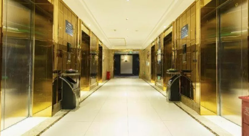 Xana Hotelle· Wulumuqi High Speed Railway Station Baonengcheng