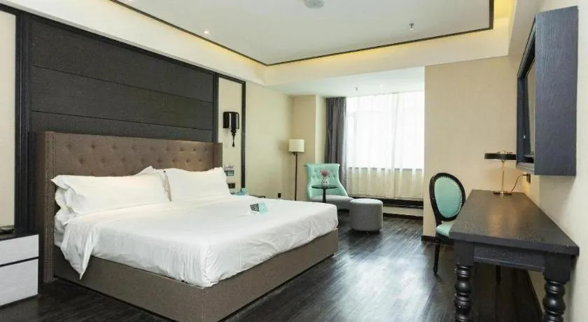 Bed in Xana Hotelle· Wulumuqi High Speed Railway Station Baonengcheng