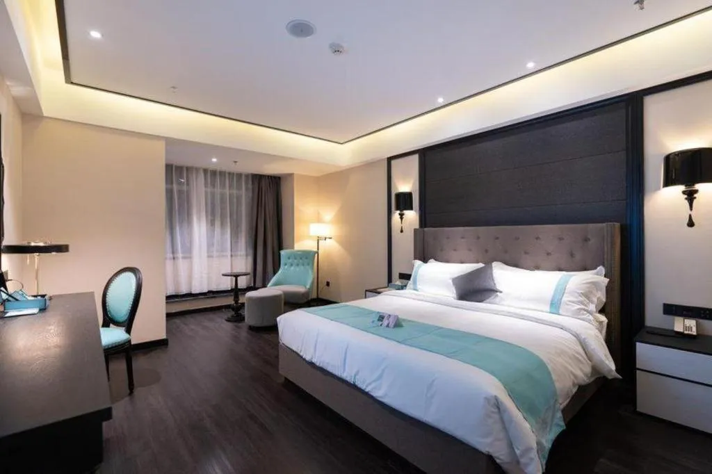 Bed in Xana Hotelle· Wulumuqi High Speed Railway Station Baonengcheng