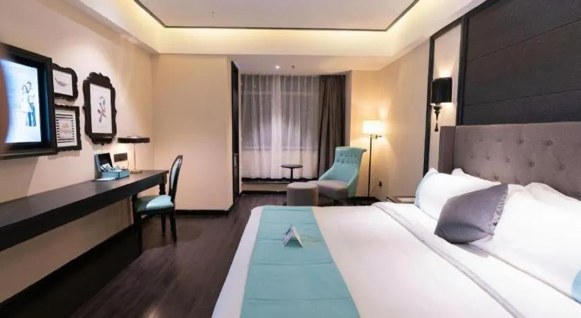 Bed in Xana Hotelle· Wulumuqi High Speed Railway Station Baonengcheng