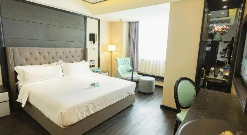 Bed in Xana Hotelle· Wulumuqi High Speed Railway Station Baonengcheng