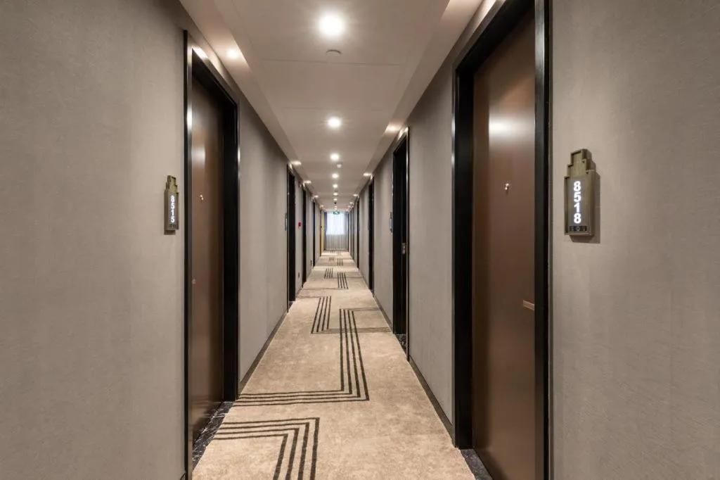 Jinjiang Metropolo Haikou East High Speed Railway Station Normal University