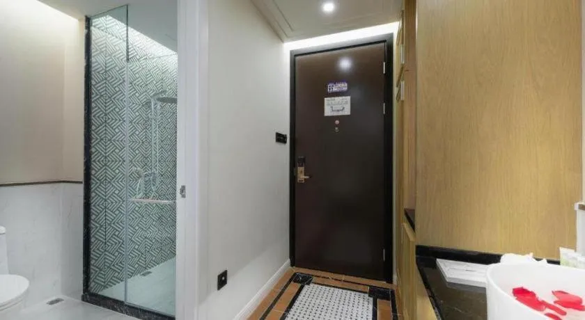 Jinjiang Metropolo Haikou East High Speed Railway Station Normal University