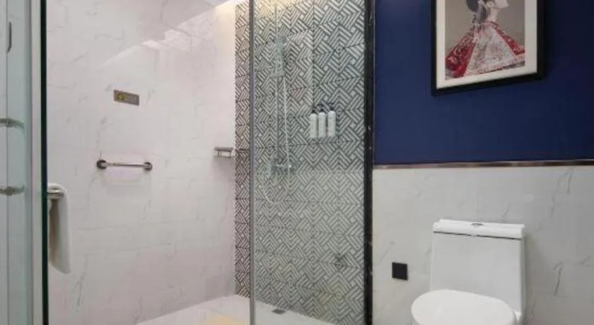 Jinjiang Metropolo Haikou East High Speed Railway Station Normal University