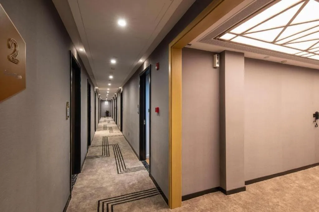 Jinjiang Metropolo Haikou East High Speed Railway Station Normal University