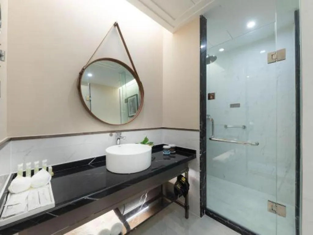 Jinjiang Metropolo Haikou East High Speed Railway Station Normal University