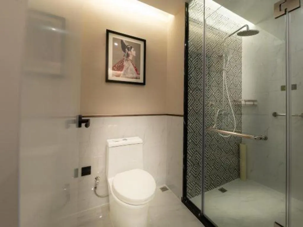 Jinjiang Metropolo Haikou East High Speed Railway Station Normal University