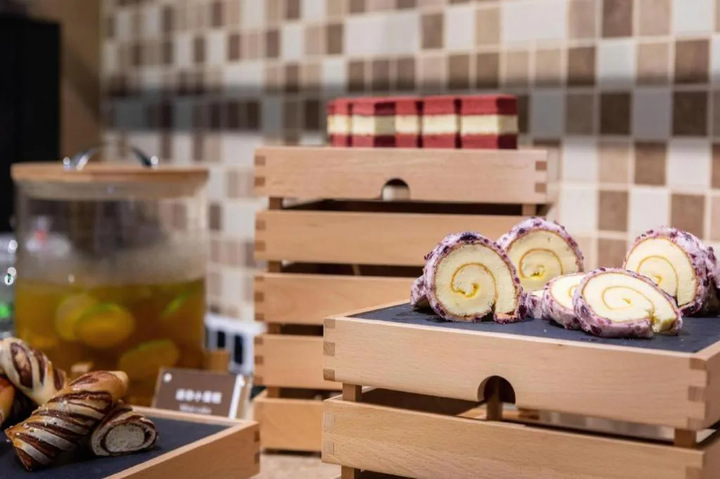 Jinjiang Metropolo Haikou East High Speed Railway Station Normal University