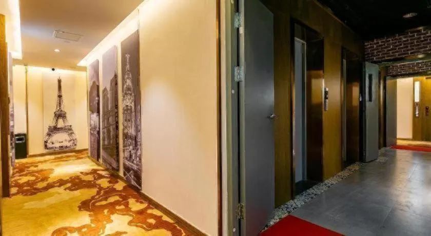 James Joyce Coffetel· Xianyang Renmin Road Central Square Store