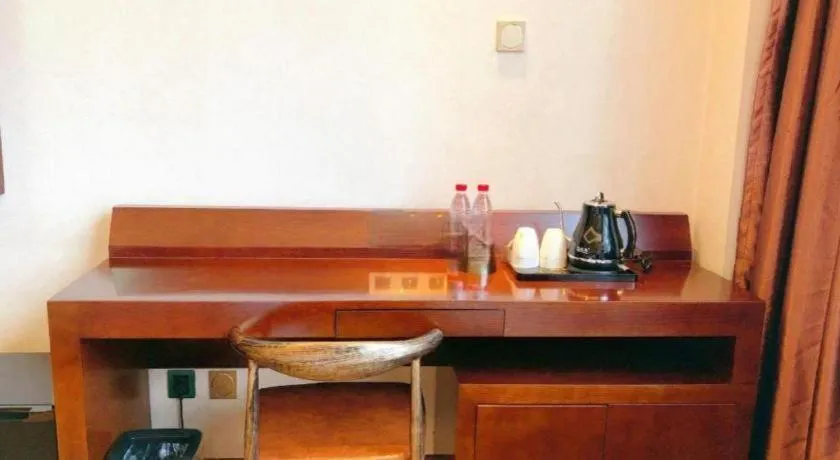 James Joyce Coffetel· Tianjin Olympic Center Lingbin Road Metro Station