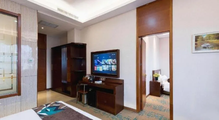 James Joyce Coffetel· Tianjin Olympic Center Lingbin Road Metro Station