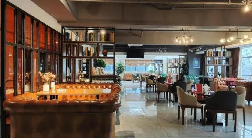 James Joyce Coffetel· Chengdu Shuangliu Airport Haibing City Wanda