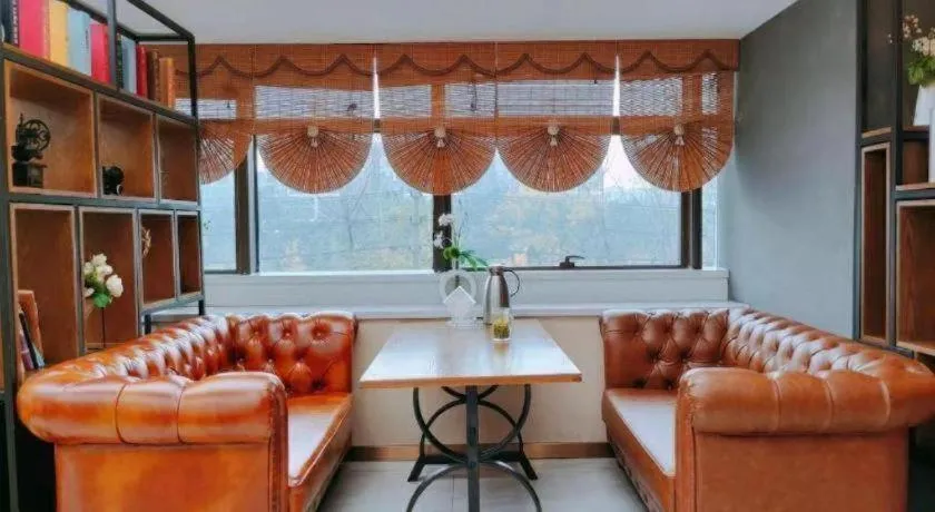 James Joyce Coffetel· Chengdu Shuangliu Airport Haibing City Wanda