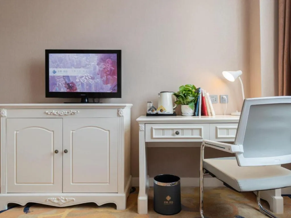 Chonpines Hotels· Shijiazhuang Fangbei