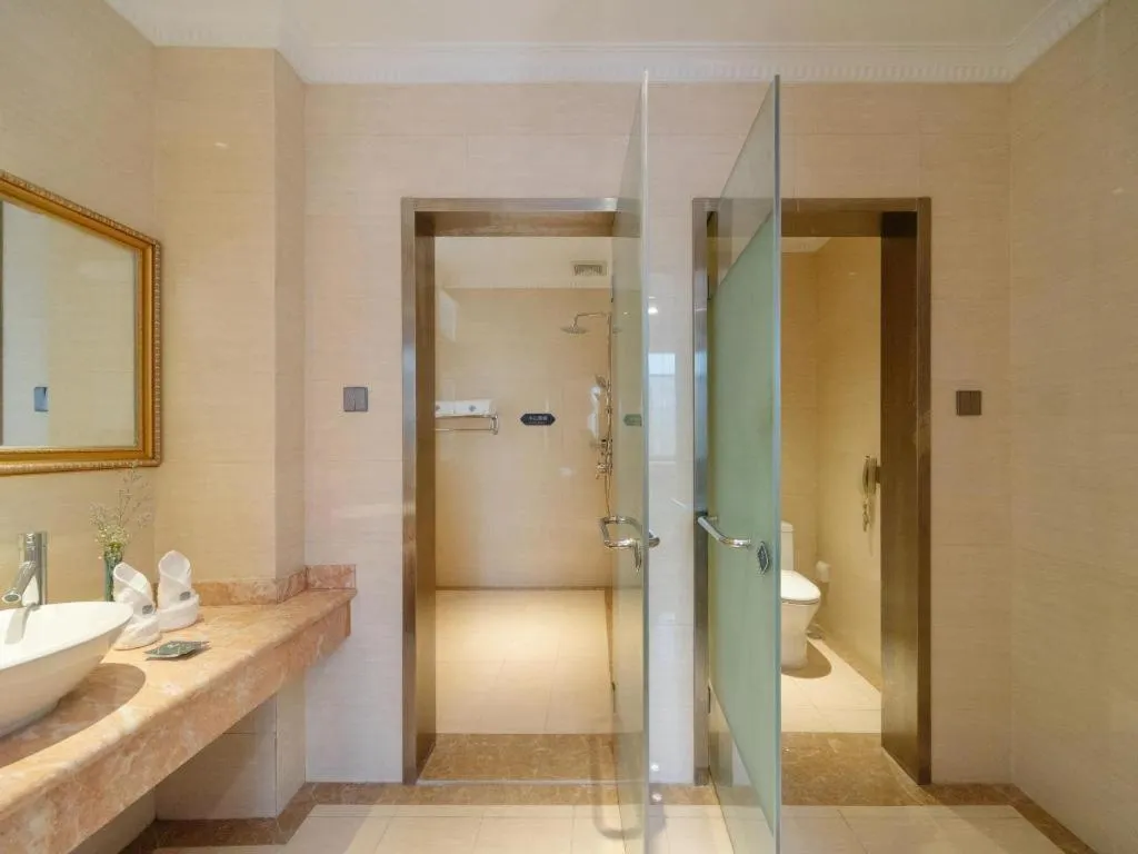 Chonpines Hotels· Shijiazhuang Fangbei