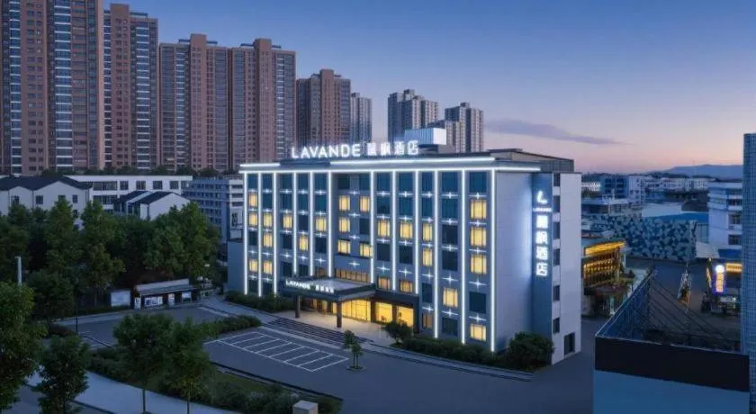 Lavande Hotels· Jingzhou Jianli
