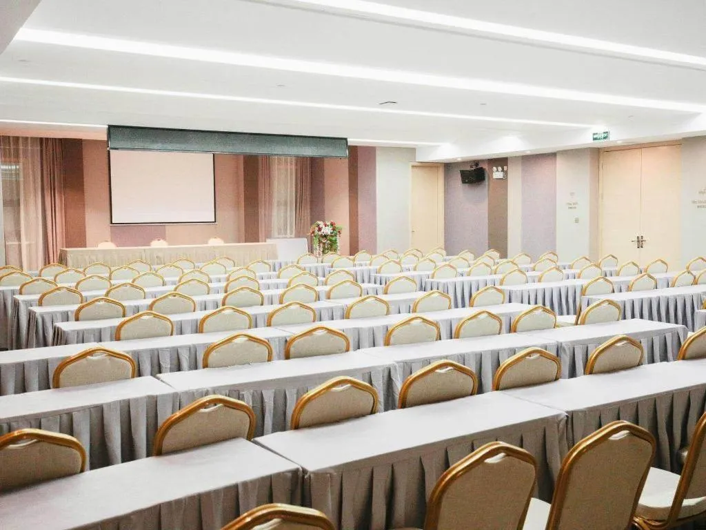 Lavande Hotels· Jingzhou Jianli