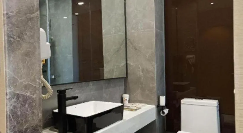 IU Hotels· Tianjin Houtai Chengjian University Haitai Industrial Park