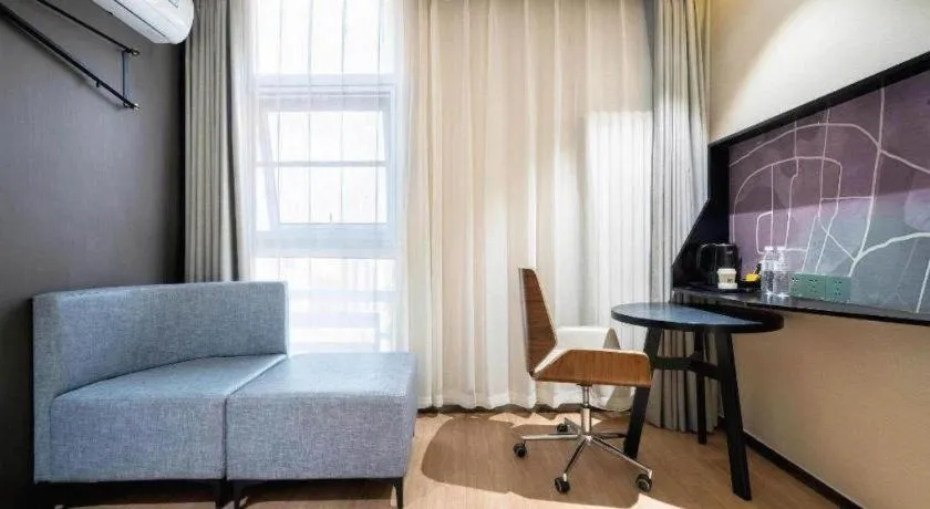 IU Hotels· Tianjin Houtai Chengjian University Haitai Industrial Park