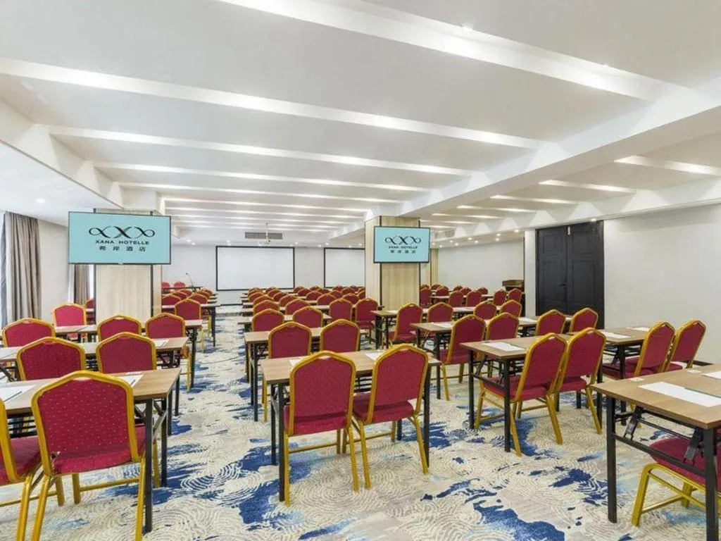 Xana Hotelle Nanchang Tengwang Pavilion Wanshougong