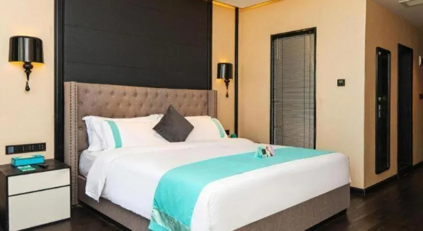 Bed in Xana Hotelle Luzhou High-Speed Railway Station Trading Market Passenger Terminal