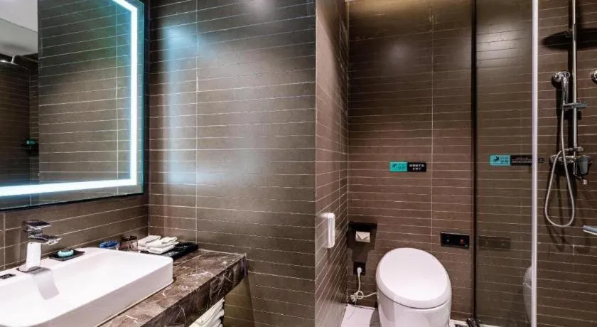 Xana Hotelle Luzhou High-Speed Railway Station Trading Market Passenger Terminal