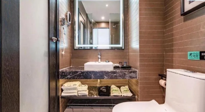 Xana Hotelle Luzhou High-Speed Railway Station Trading Market Passenger Terminal