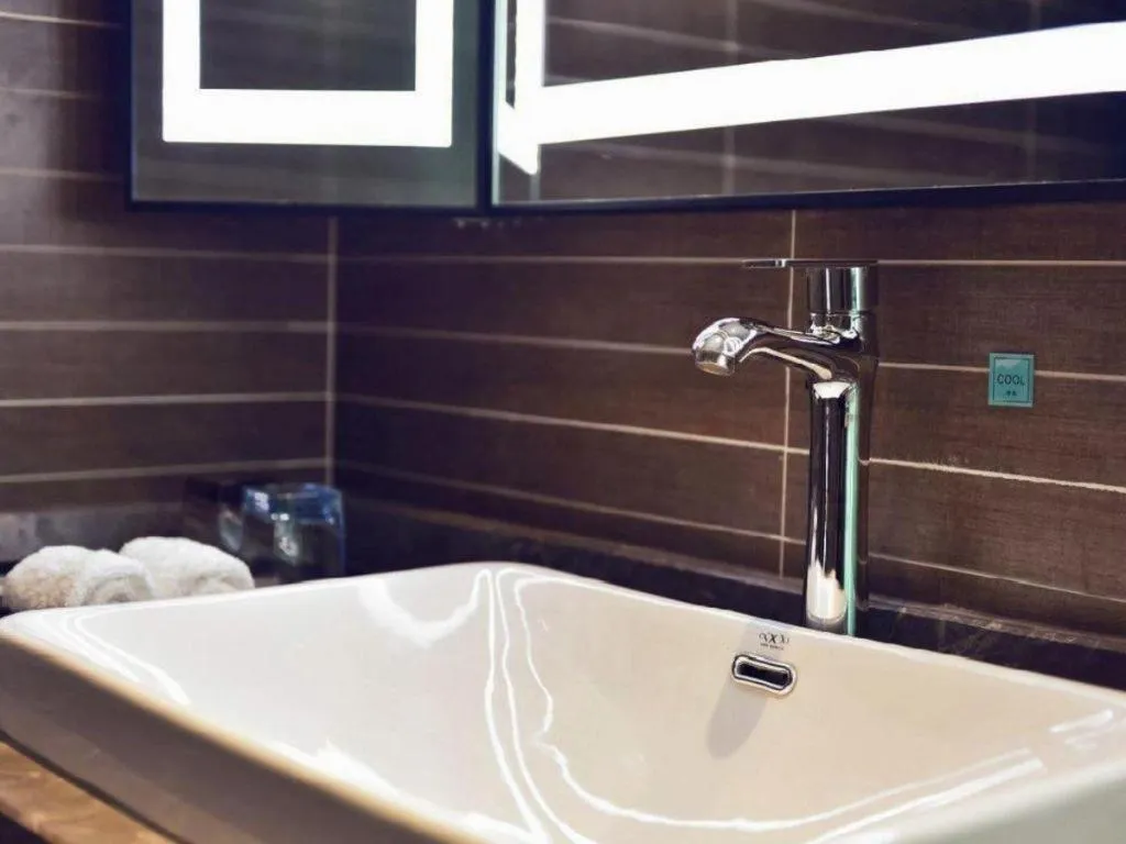 Xana Hotelle Luzhou High-Speed Railway Station Trading Market Passenger Terminal