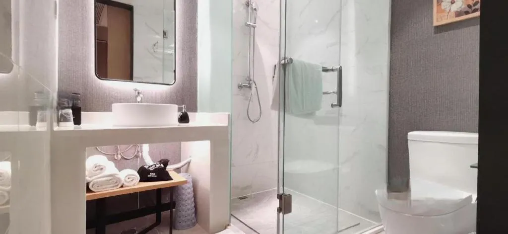 Magnotel Tongxiang Shimao Center