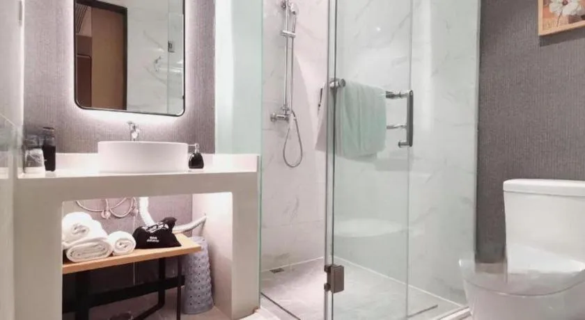 Magnotel Tongxiang Shimao Center