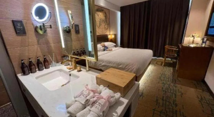 Bed in James Joyce Coffetel Changchun People's Square