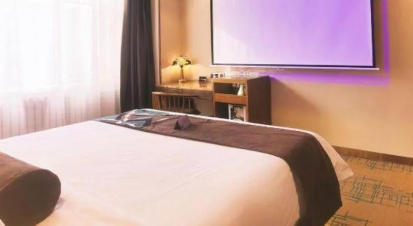 Bed in James Joyce Coffetel Changchun People's Square