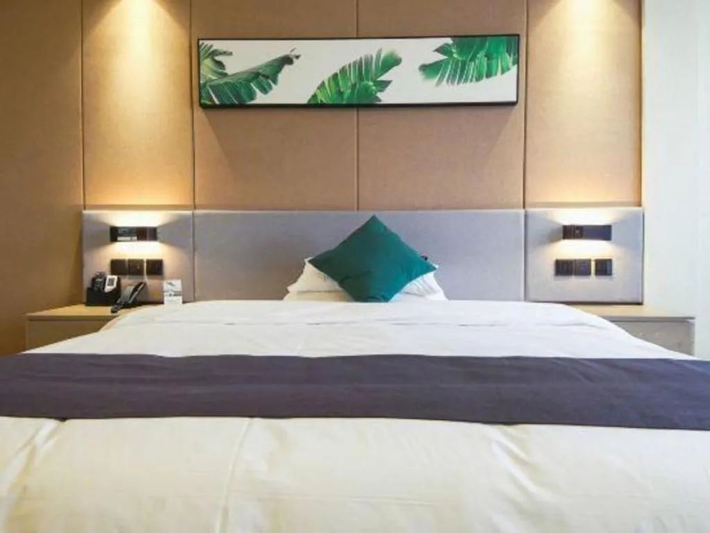 Bed in UP and IN Hotel Jiangxi Nanchang City Nanchang County Liantang Zhong Avenue Huarunwanjia