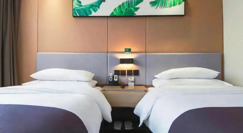 Bed in UP and IN Hotel Jiangxi Nanchang City Nanchang County Liantang Zhong Avenue Huarunwanjia