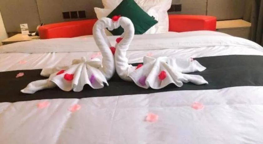 Bed in UP and IN Hotel Jiangxi Nanchang City Nanchang County Liantang Zhong Avenue Huarunwanjia