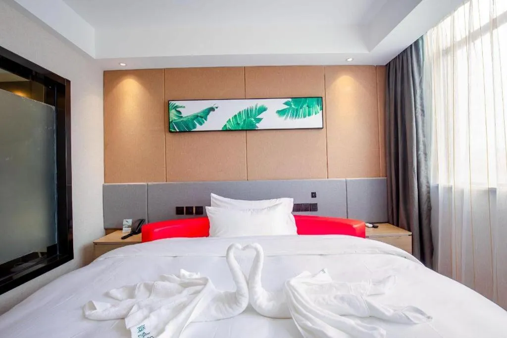 Bed in UP and IN Hotel Jiangxi Nanchang City Nanchang County Liantang Zhong Avenue Huarunwanjia