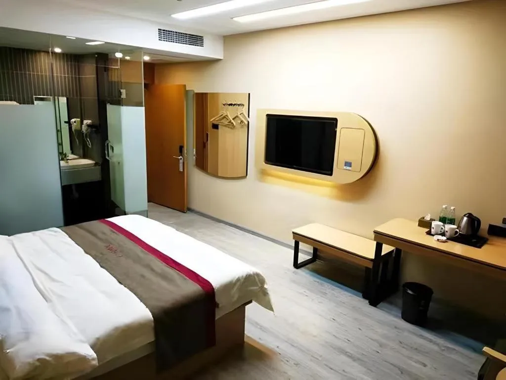 Bed in Thank Inn Hotel Sichuan Nanchong Gaoping District Longmen