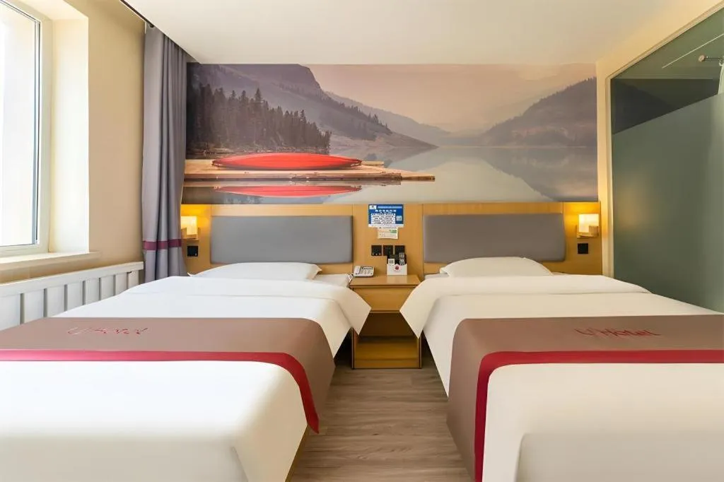 Bed in Thank Inn Plus Hotel Xinjiang Urumqi Tianshan District Bingtuan Erzhong