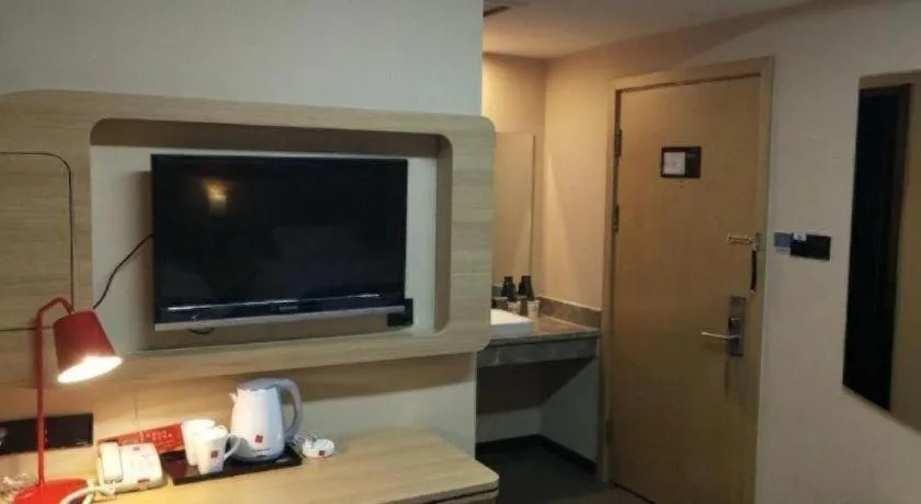 Thank Inn Plus Hotel Xinjiang Urumqi Tianshan District Bingtuan Erzhong