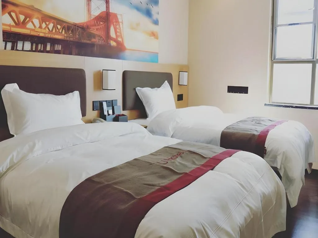 Bed in Chengke Hotel Guangdong Zhaoqing Sihui District Huilin Road