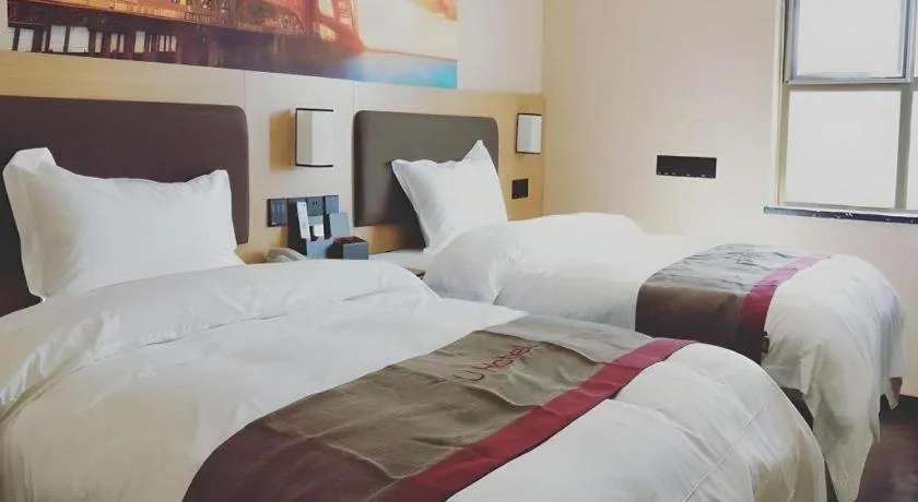 Bed in Chengke Hotel Guangdong Zhaoqing Sihui District Huilin Road