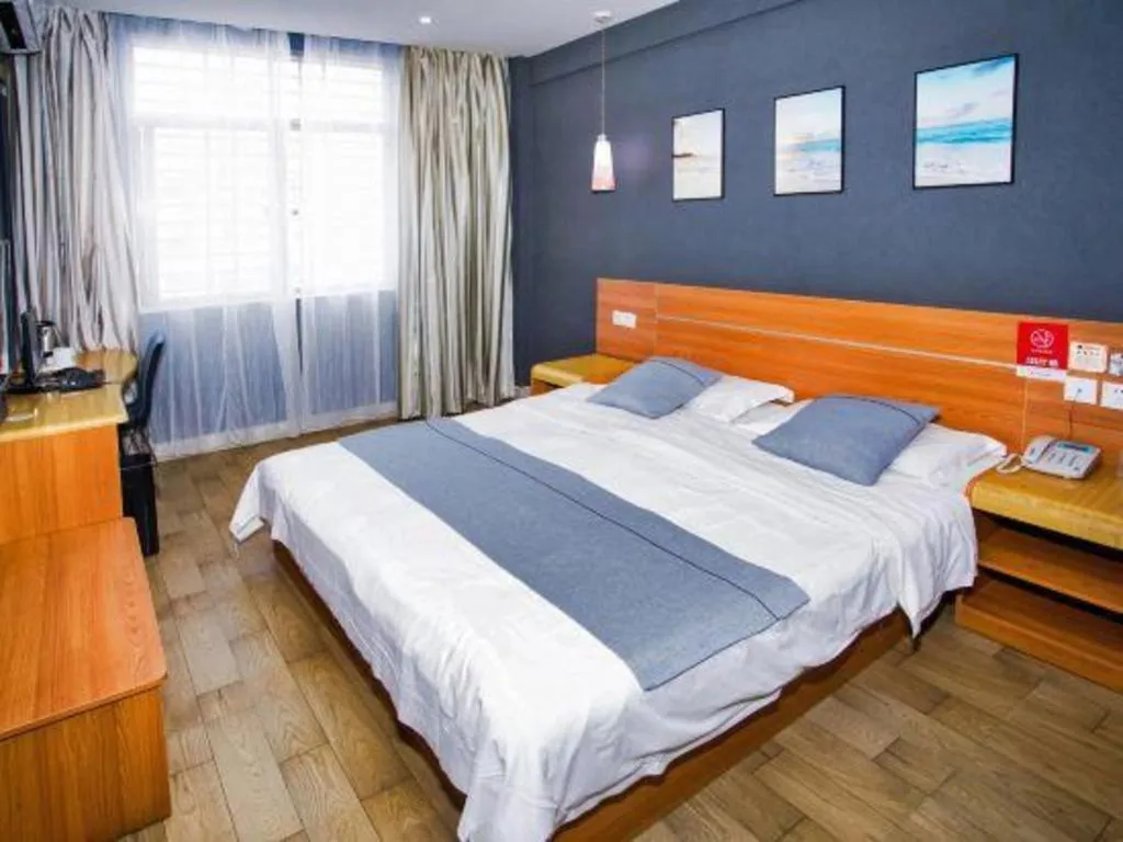 Bed in Thank Inn Hotel Hainan Sanya Sanya Bay Seascape Branch