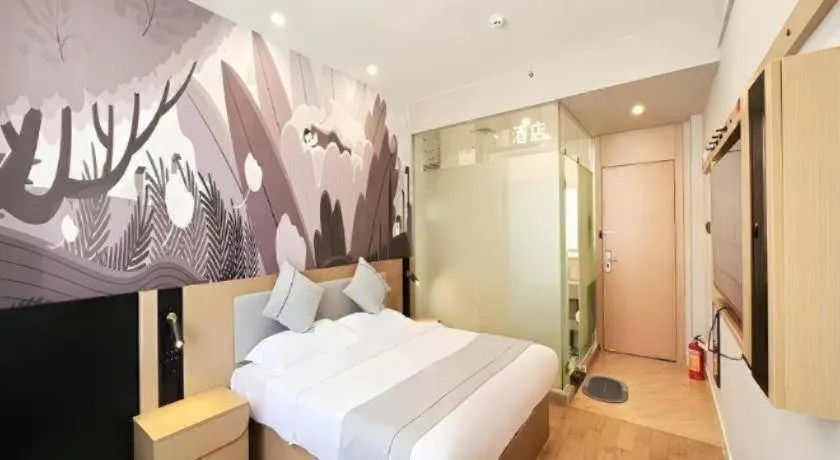 Bed in Thank Inn Hotel Hainan Sanya Sanya Bay Seascape Branch