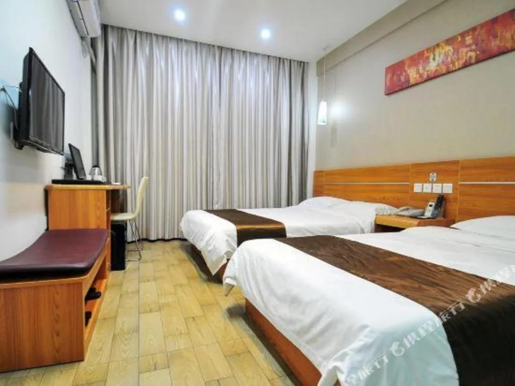 Bed in Thank Inn Hotel Hainan Sanya Sanya Bay Seascape Branch